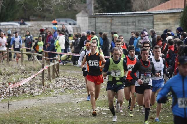 V Cross Ciudad de Ávila.  / ANTONIO BARTOLOMÉ