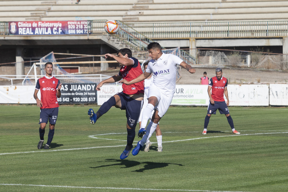 Partido de fútbol Real Á?vila - Ribert.  / ISABEL GARCÍA