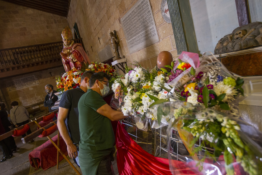 Ofrenda florar fiestas de San Segundo.  / ISABEL GARCÍA