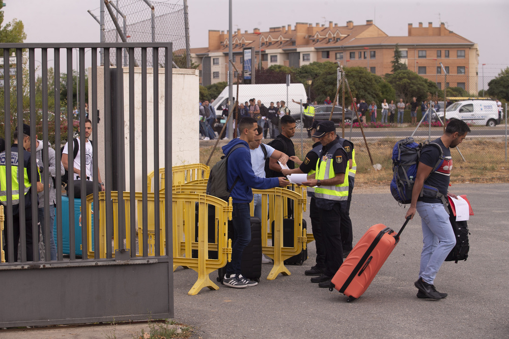 Comienzo de curso de los alumnos de primer año de la Escuela de Policia.  / ISABEL GARCÍA