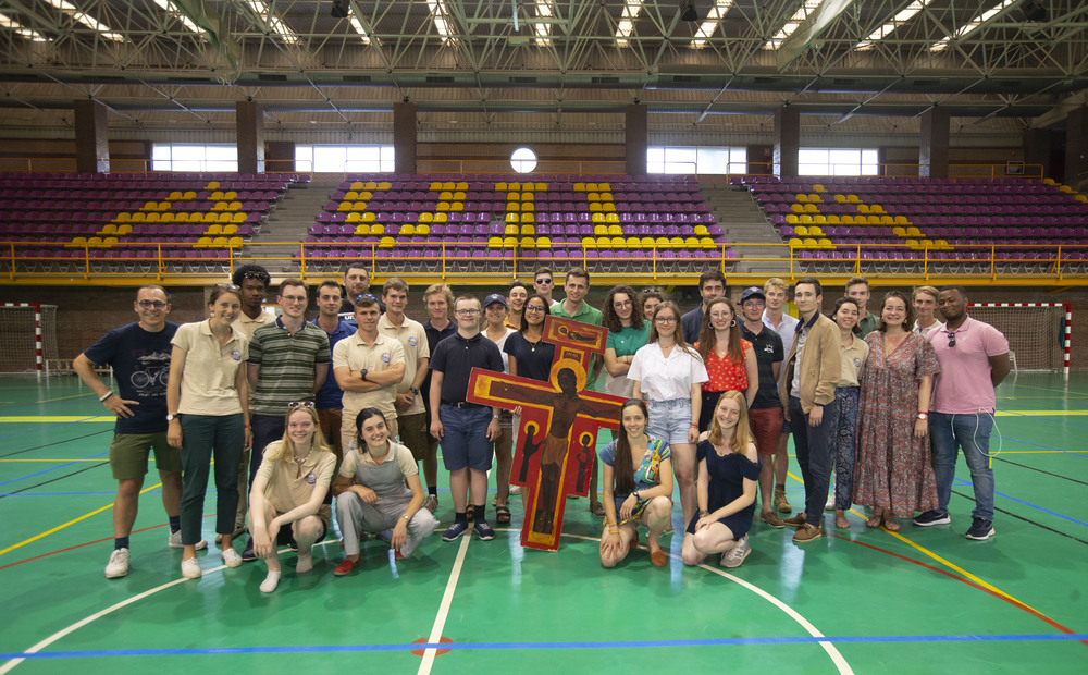 Grupos de jóvenes de la JMJ visitan Ávila.  / DAVID CASTRO