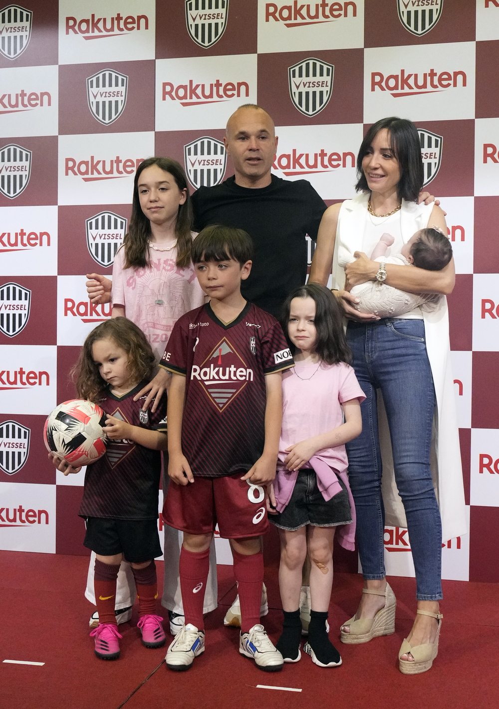 Spanish soccer player Andres Iniesta of Vissel Kobe attends press conference  / EFE