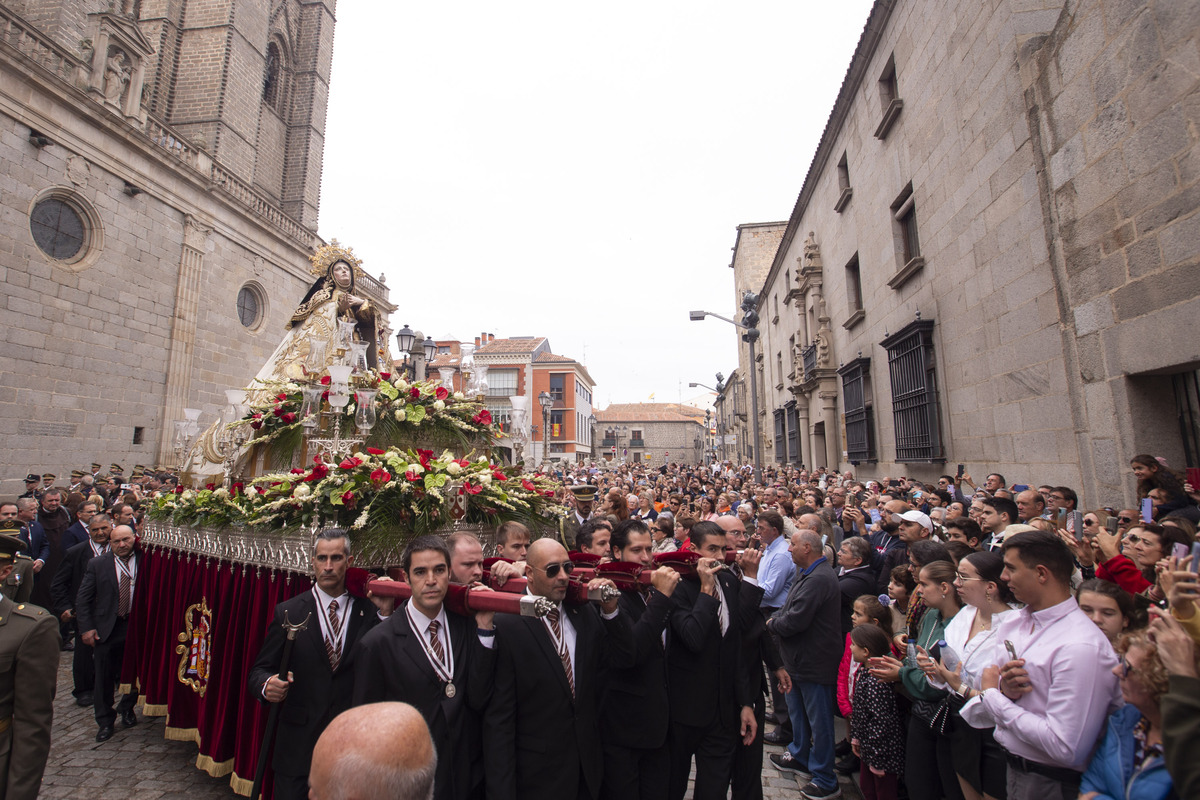 Procesión de Santa Teresa el día de La Santa.  / ISABEL GARCÍA