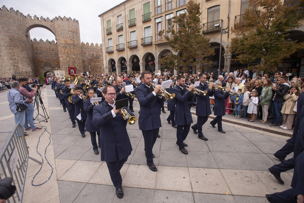 Procesión de Santa Teresa el día de La Santa.  / ISABEL GARCÍA