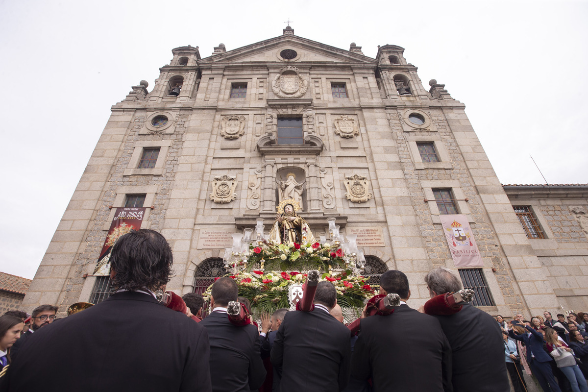 Procesión de Santa Teresa el día de La Santa.  / ISABEL GARCÍA