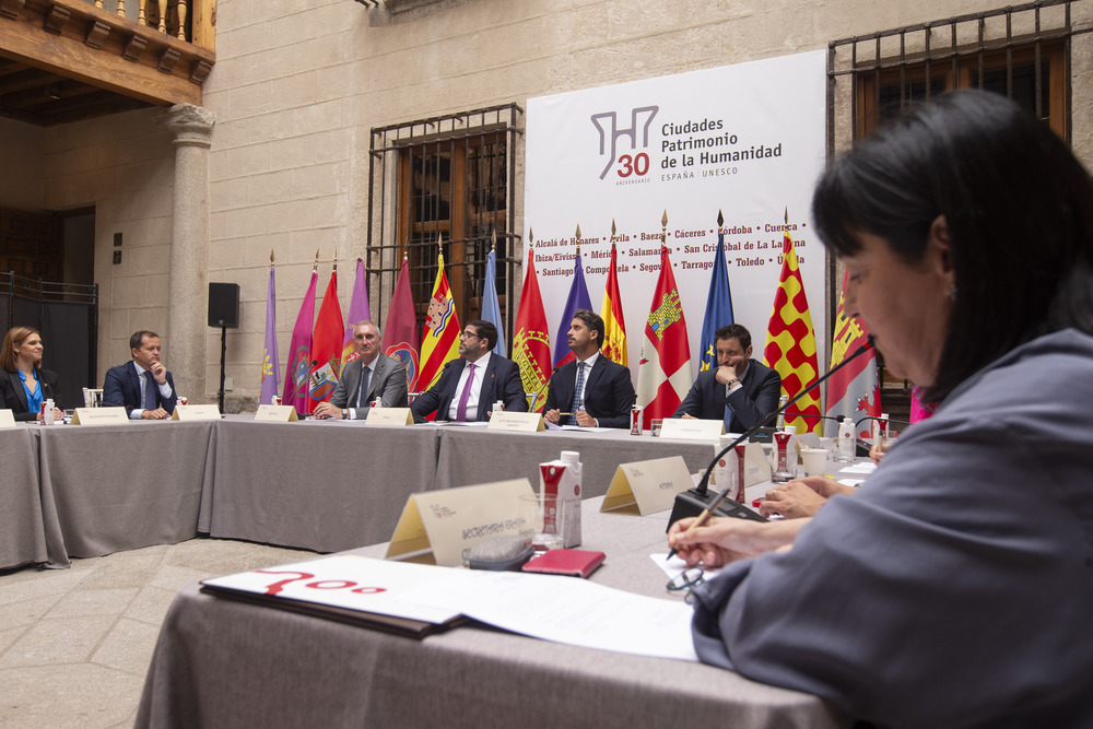 Asamblea Extraordinaria Grupo Ciudades Patrimonio de la Humanidad de España (GCPHE) por el 30 aniversario. Palacio de Superunda: Inicio de la Asamblea Extraordinaria.  / ISABEL GARCÍA