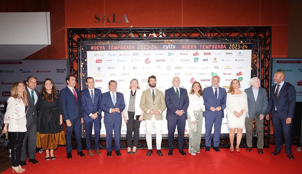 Autoridades junto a Jorge Losada, Antonio Miguel Méndez Pozo y Adriana Ulibarri. 