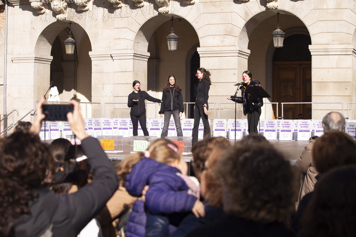 Actos contra la Violencia de Género. Perfomance  / ISABEL GARCÍA