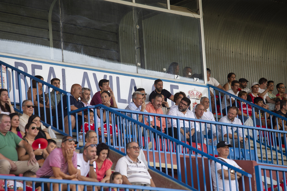 Celebración del centenario del Real Ávila.  / ISABEL GARCÍA