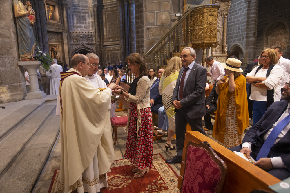 Ordenación espiscopal de Jesús Rico, nuevo obispo de Ávila.  / DAVID CASTRO