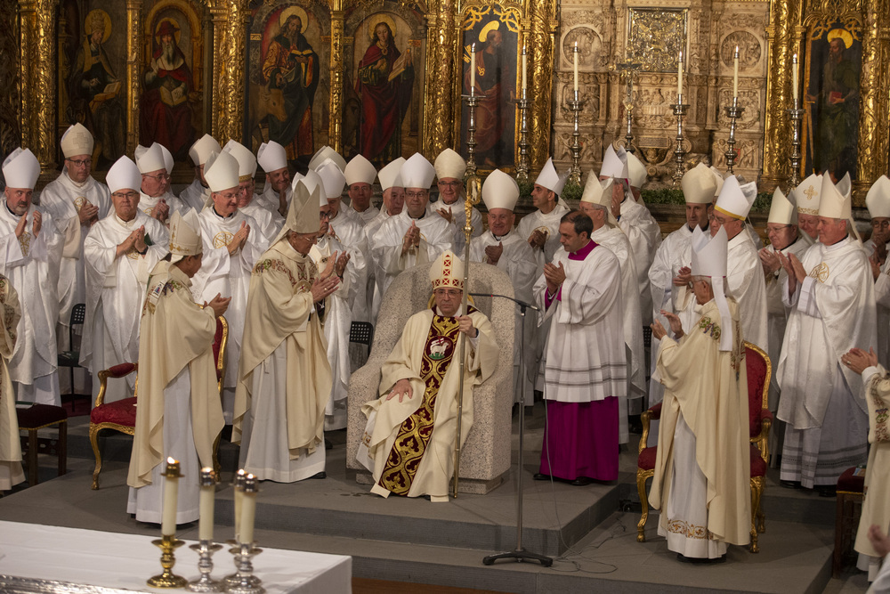 Ordenación espiscopal de Jesús Rico, nuevo obispo de Ávila.  / DAVID CASTRO