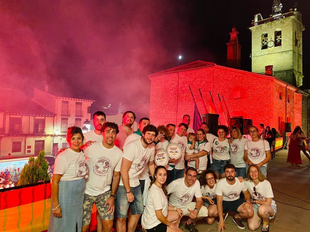 Un millar de jóvenes inauguran las Ferias y Fiestas de Arenas