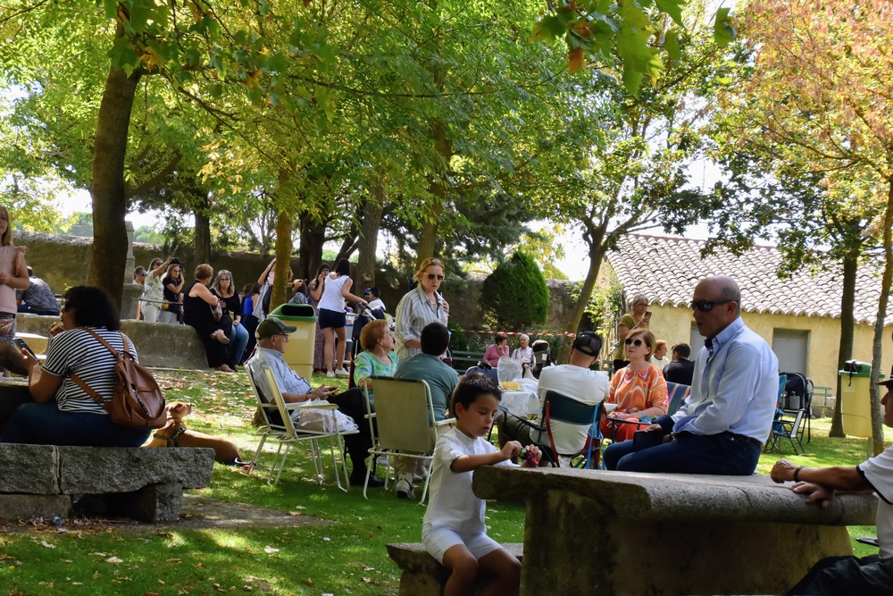 Romería en la ermita de Sonsoles  / GONZALO GLEZ. DE VEGA Y POMAR