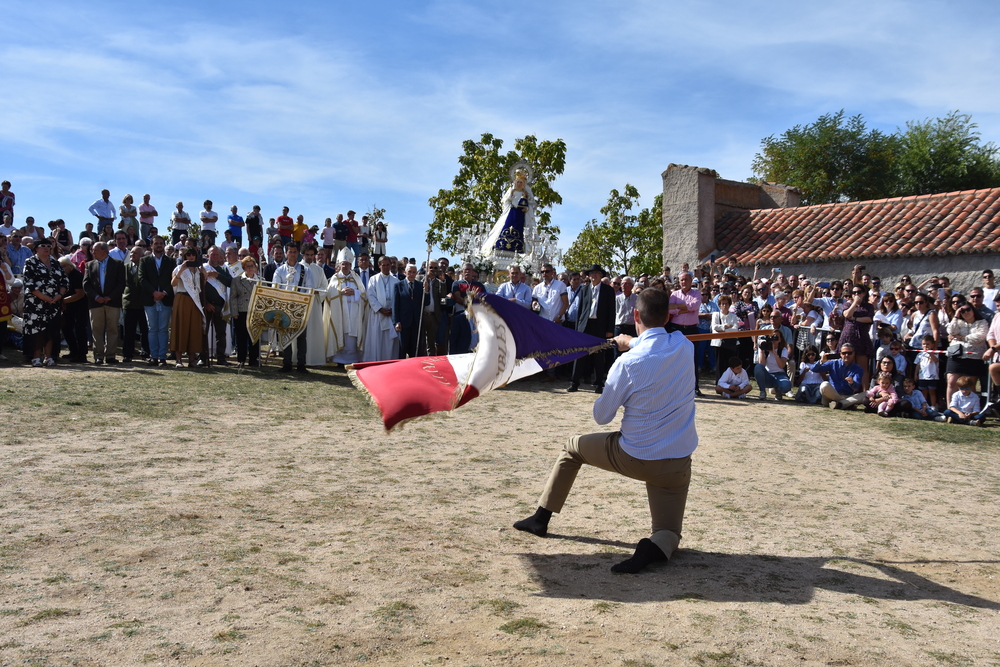 Romería en la ermita de Sonsoles  / GONZALO GLEZ. DE VEGA Y POMAR