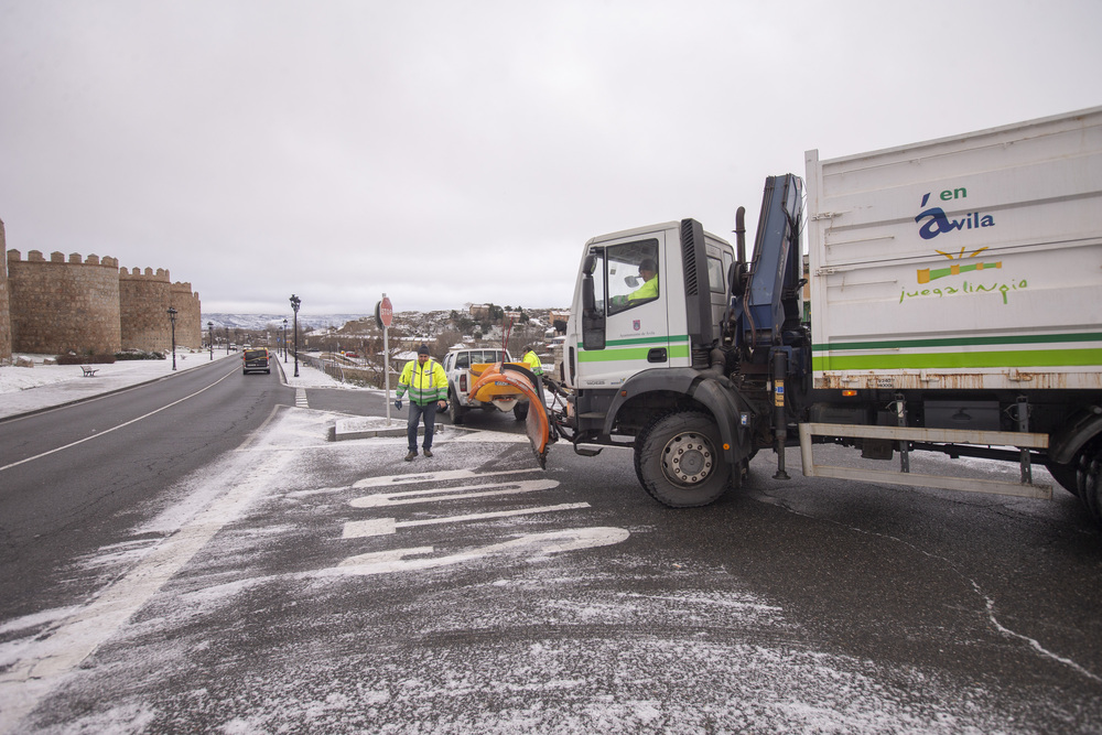 Nieve y bajada de las temperaturas en Ávila.  / DAVID CASTRO