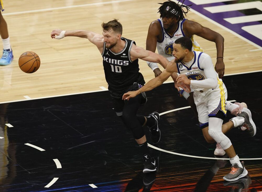 Green pisotea a Sabonis y los Kings noquean a los Warriors