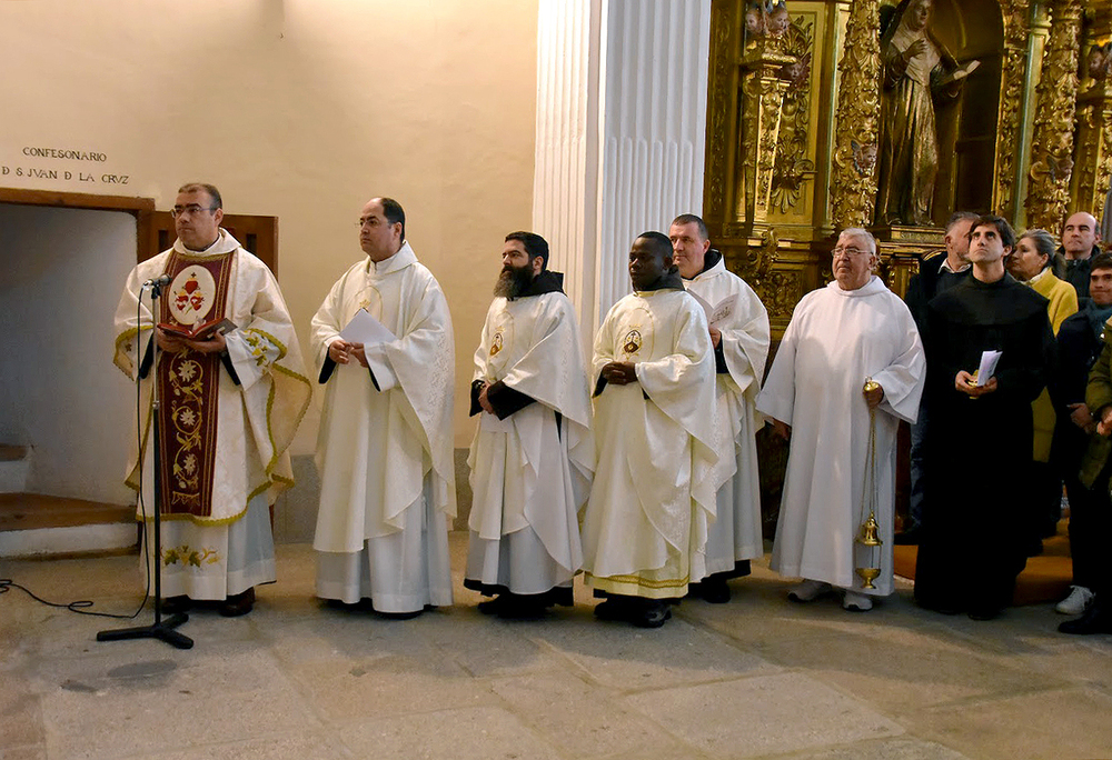 La Encarnación revive la toma de hábito de Santa Teresa 