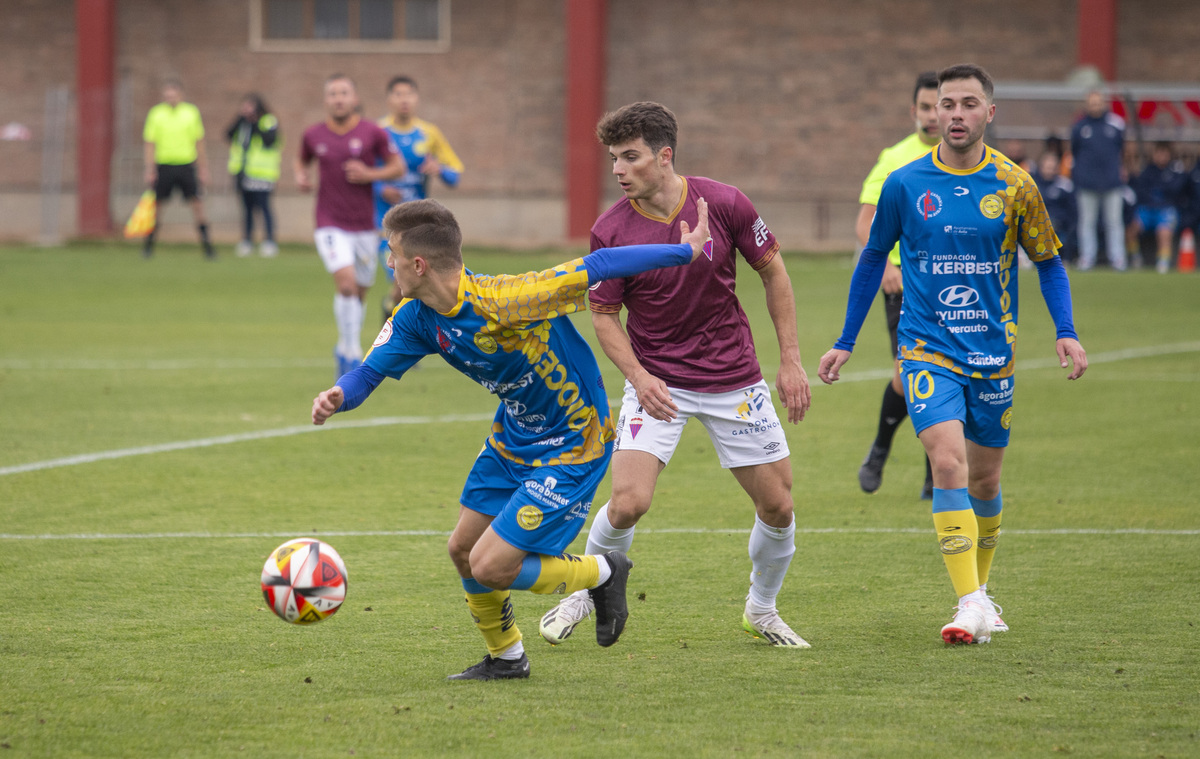 Derbi Real Ávila-Diocesanos.  / DAVID CASTRO