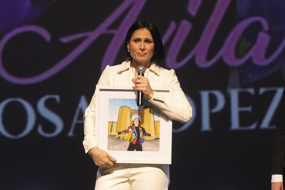 Acto de presentación del videoclip
y la canción promocional de Rosa Lopez.  / ISABEL GARCÍA