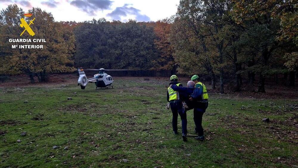 Auxiliado un octogenario que se desorientó en El Tiemblo