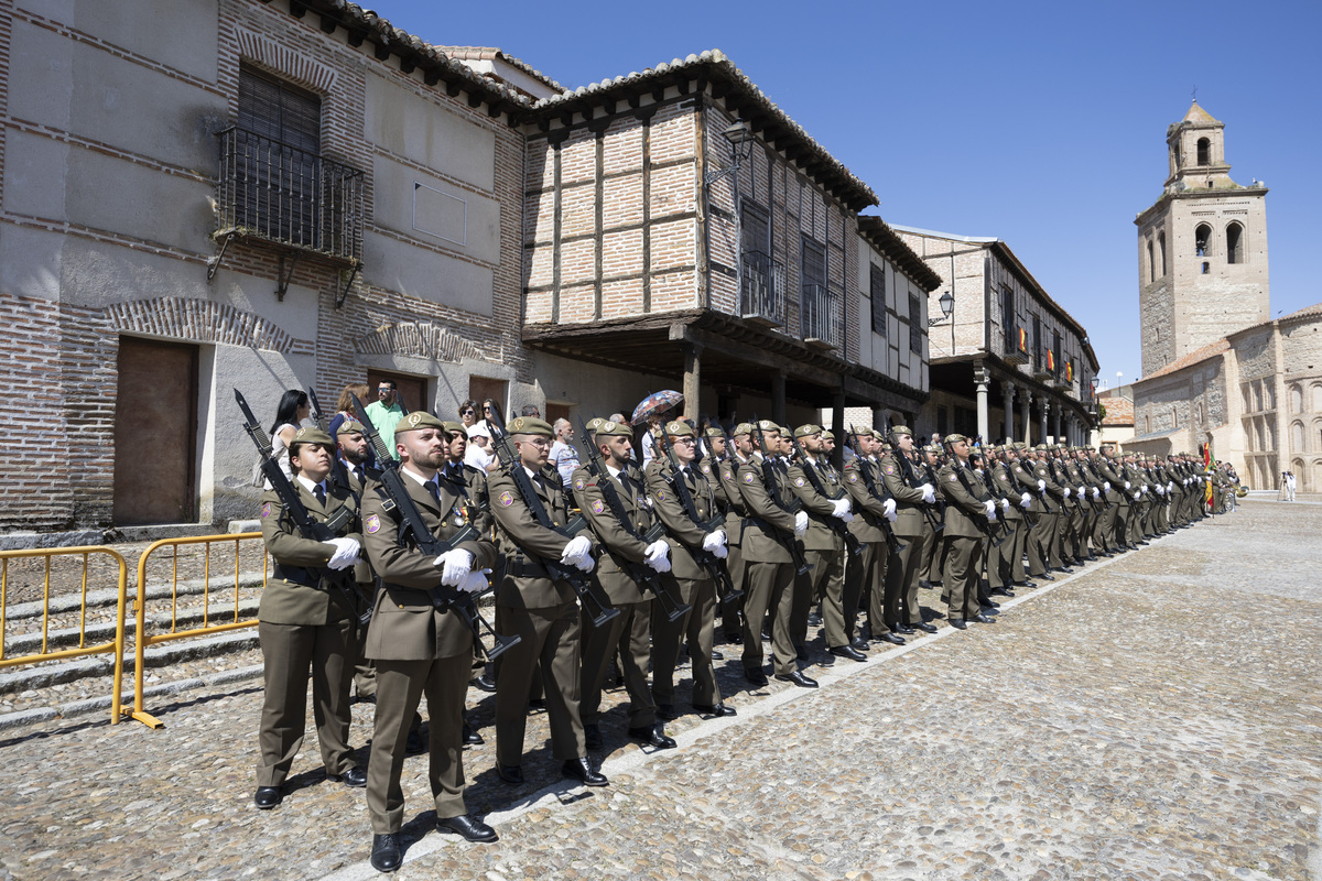 Jura de bandera en Arévalo.  / ISABEL GARCÍA