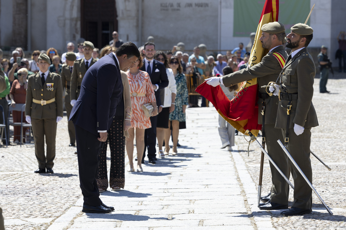 Jura de bandera en Arévalo.  / ISABEL GARCÍA