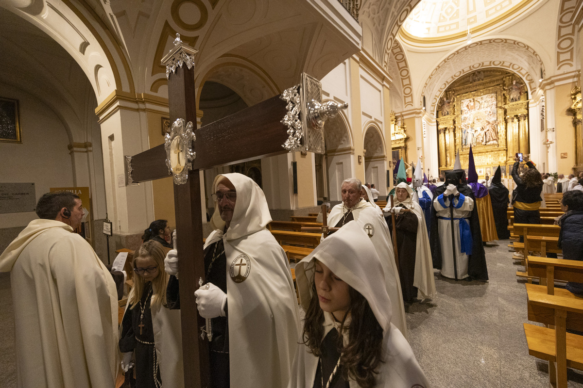 Procesión del Via Matris.  / DAVID CASTRO