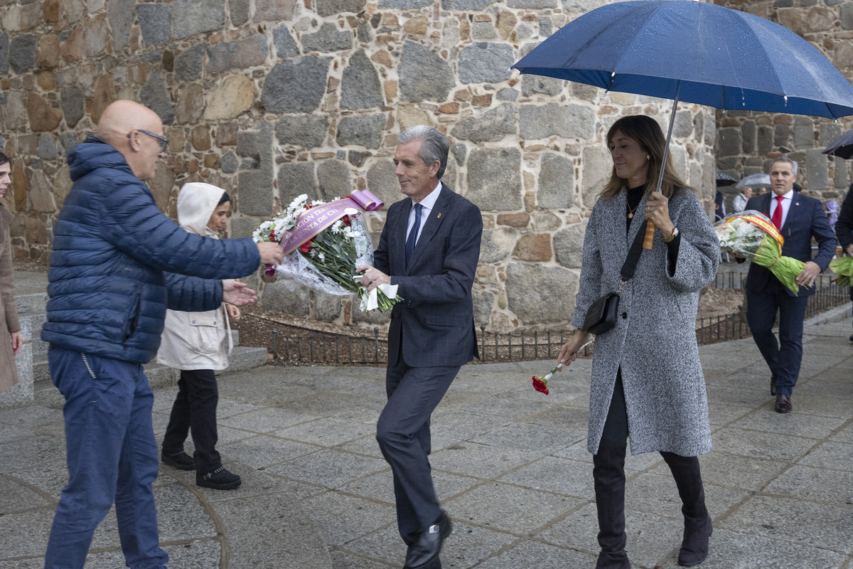 Ofrenda floral de Santa Teresa.  / ISABEL GARCÍA