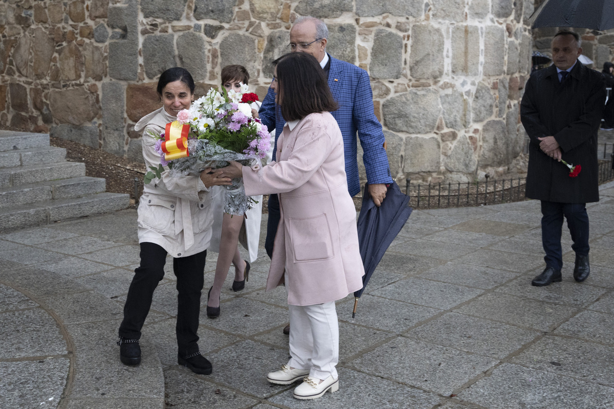 Ofrenda floral de Santa Teresa.  / ISABEL GARCÍA