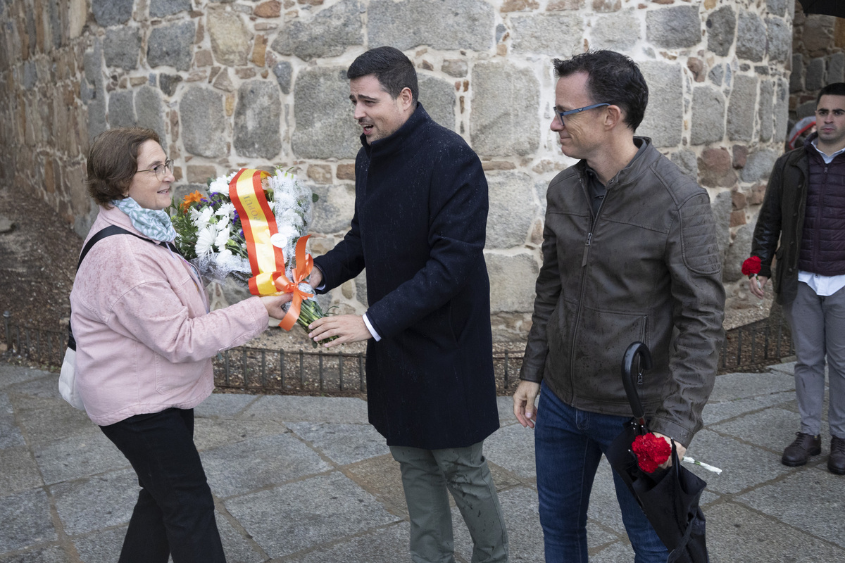 Ofrenda floral de Santa Teresa.  / ISABEL GARCÍA