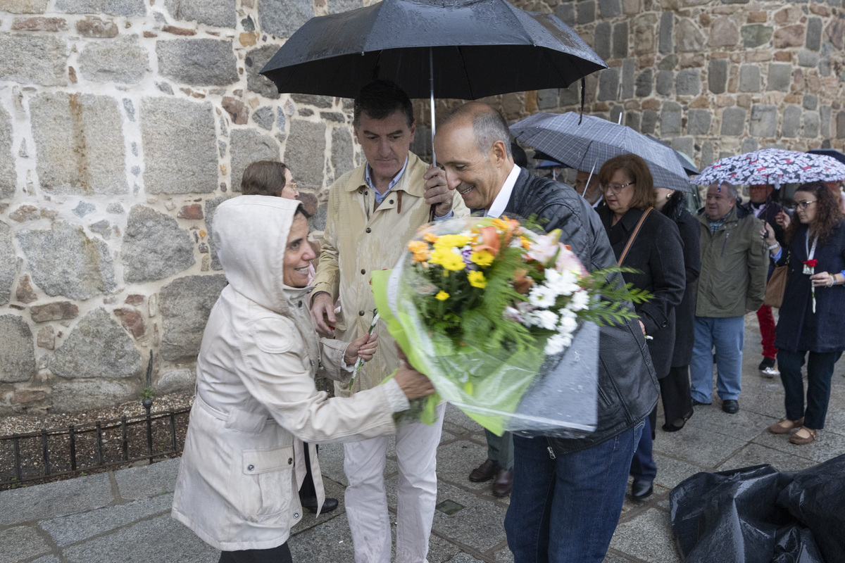 Ofrenda floral de Santa Teresa.  / ISABEL GARCÍA