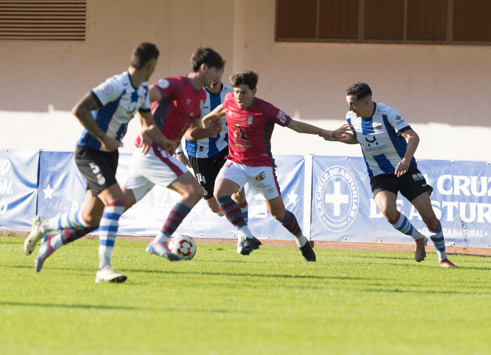 Imagenes del partido disputado por el Real Ávila ante el Real Avilés