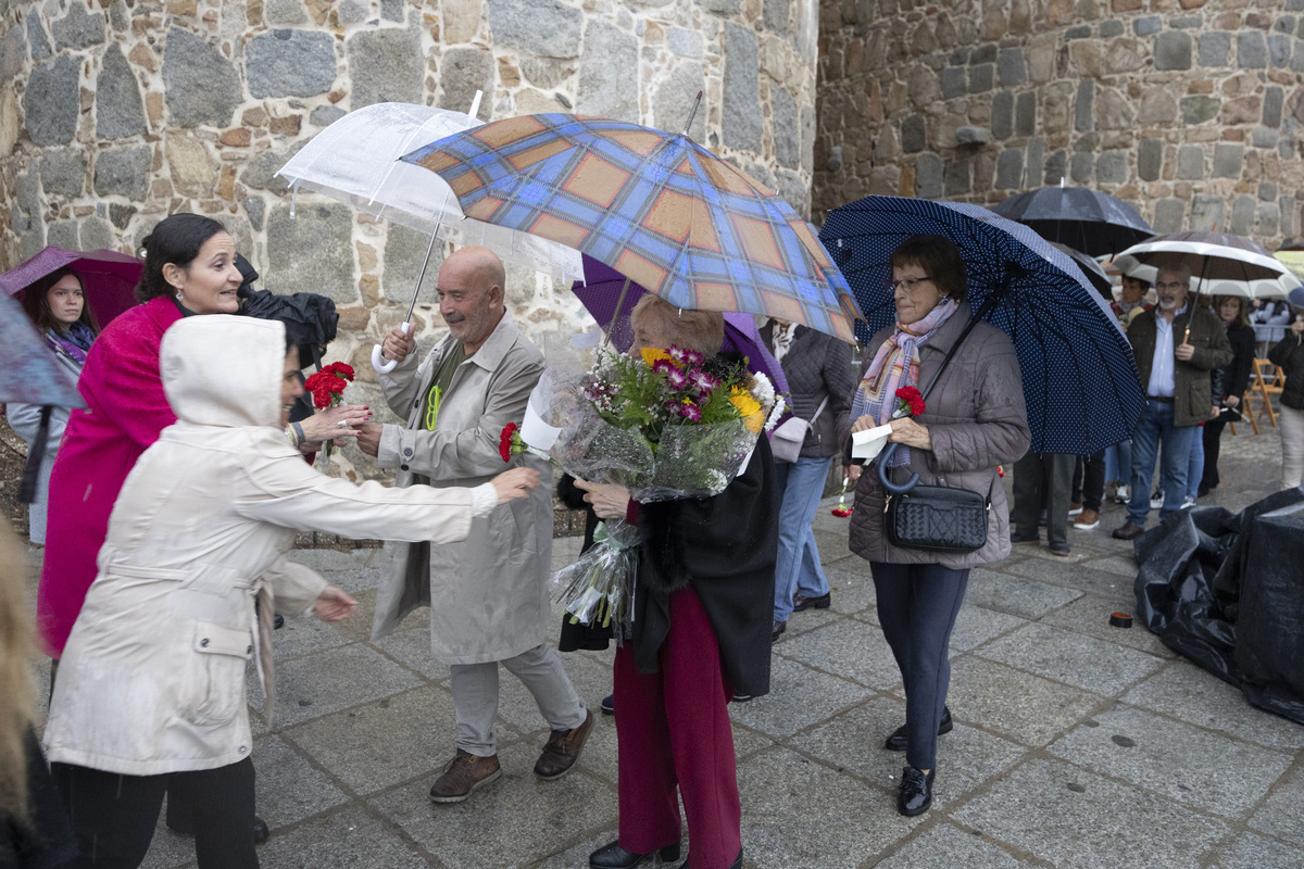 Ofrenda floral de Santa Teresa.  / ISABEL GARCÍA