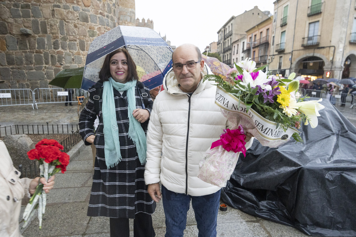 Ofrenda floral de Santa Teresa.  / ISABEL GARCÍA