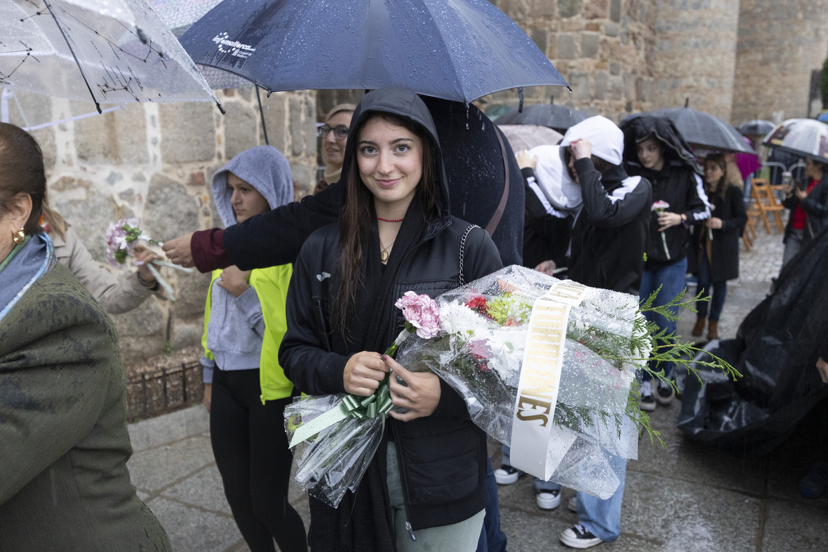 Ofrenda floral de Santa Teresa.  / ISABEL GARCÍA