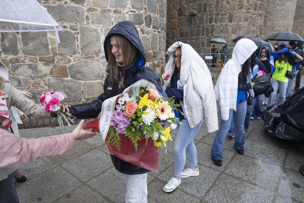 Ofrenda floral de Santa Teresa.  / ISABEL GARCÍA