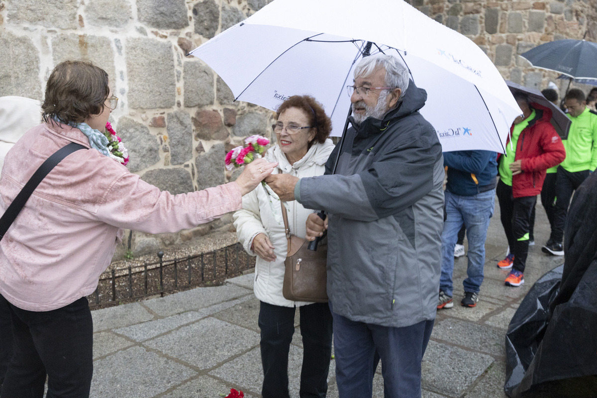 Ofrenda floral de Santa Teresa.  / ISABEL GARCÍA