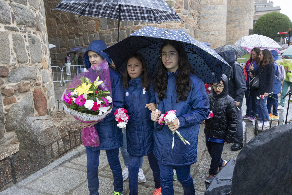 Ofrenda floral de Santa Teresa.  / ISABEL GARCÍA