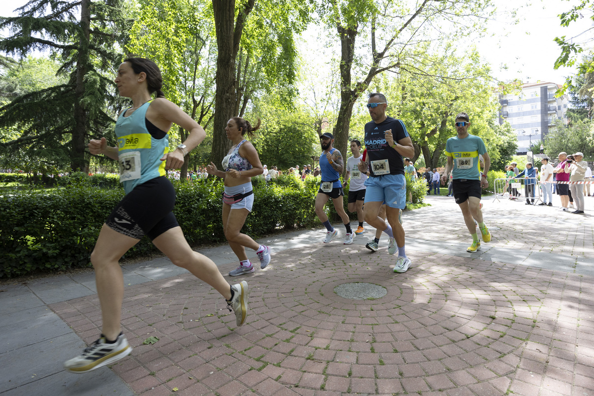 I Marcha y carrera solidaria de GEARA en el jardín del recreo.  / ISABEL GARCÍA