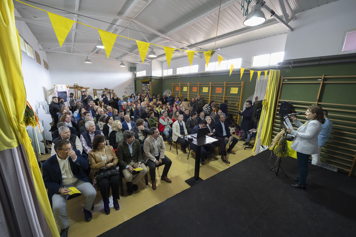 Inauguración del Festival del Piorno en Flor en Navalosa.  / DAVID CASTRO