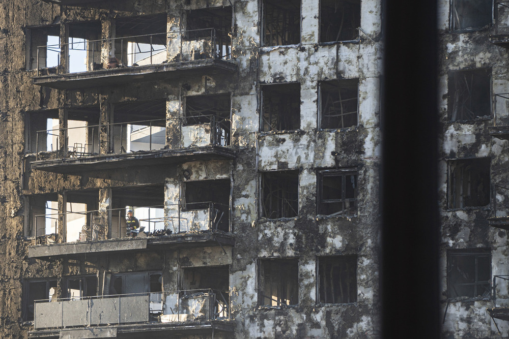 La estructura del edificio tras el incendio de ayer