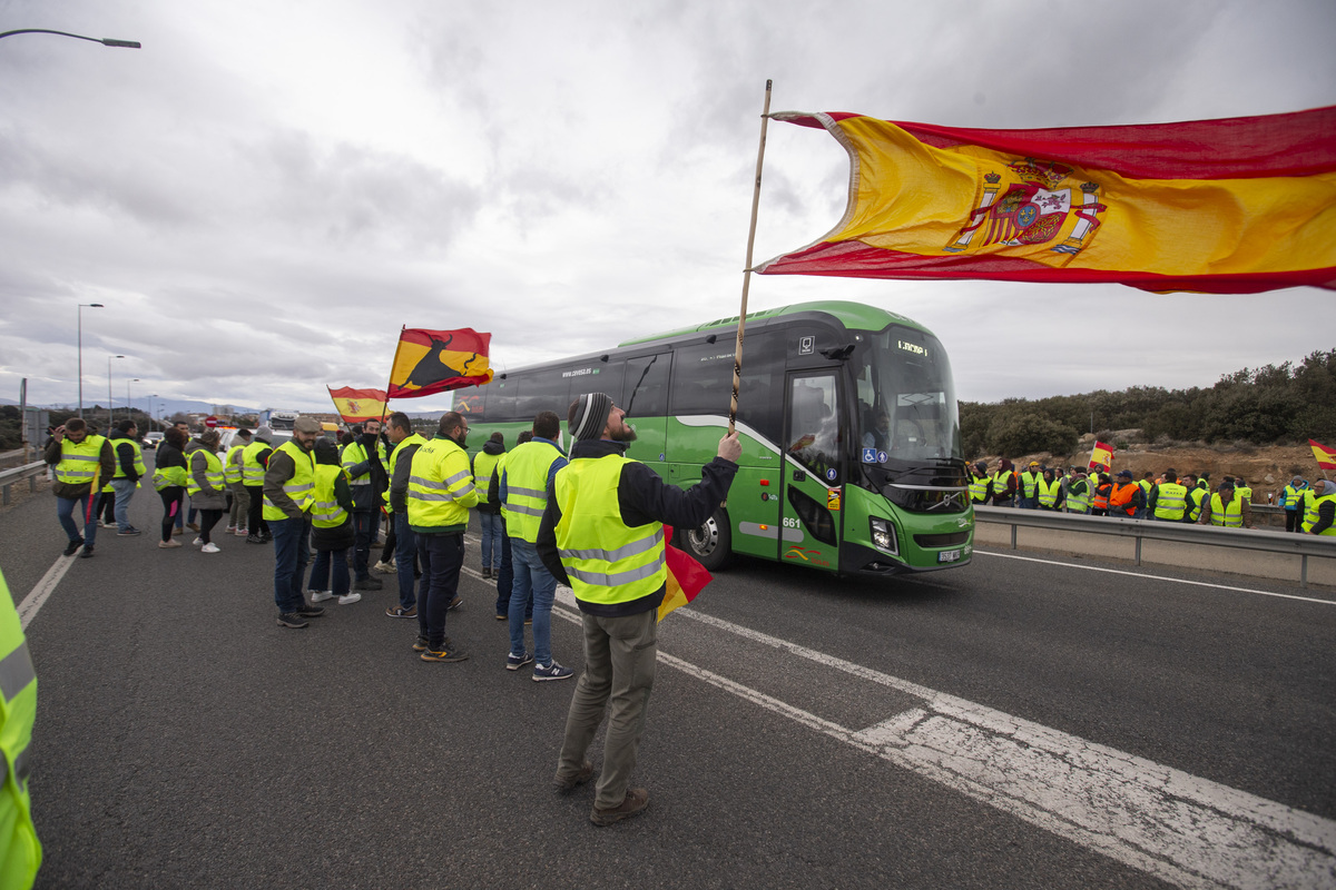 Tractorada por las calles de la capital.  / DAVID GONZÁLEZ