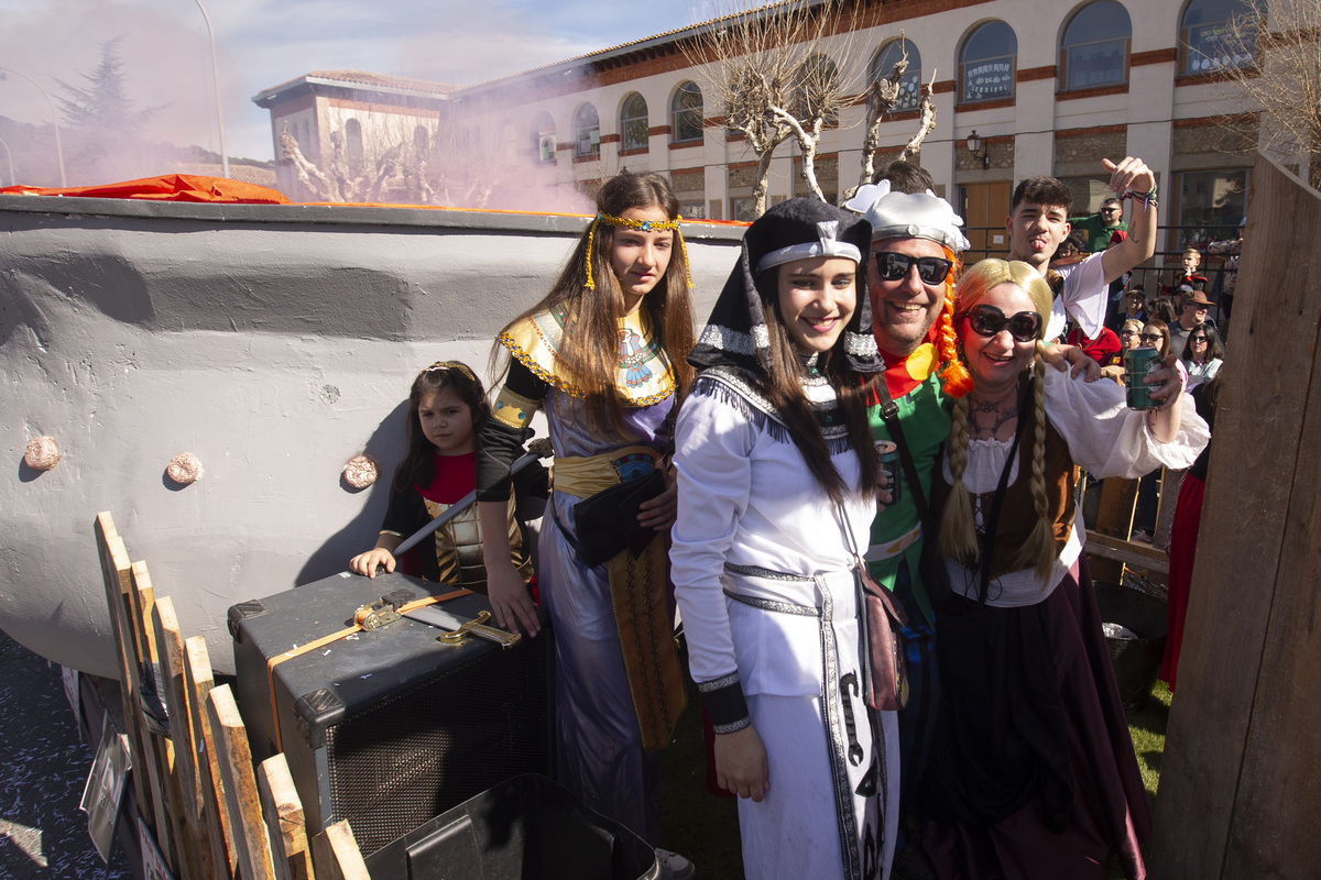 Carnaval Provincial de Cebreros, Domingo de Piñata.  / ISABEL GARCÍA