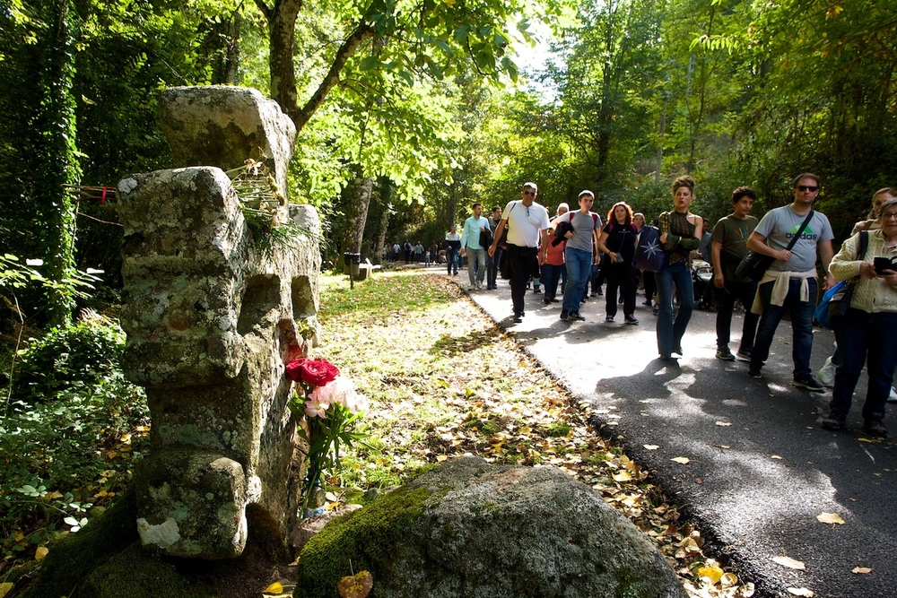 Multitudinaria celebración en el santuario de Arenas