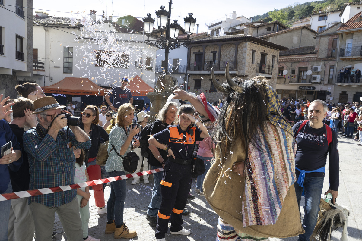 Mascarávila 2024 en Pedro Bernardo.  / ISABEL GARCÍA