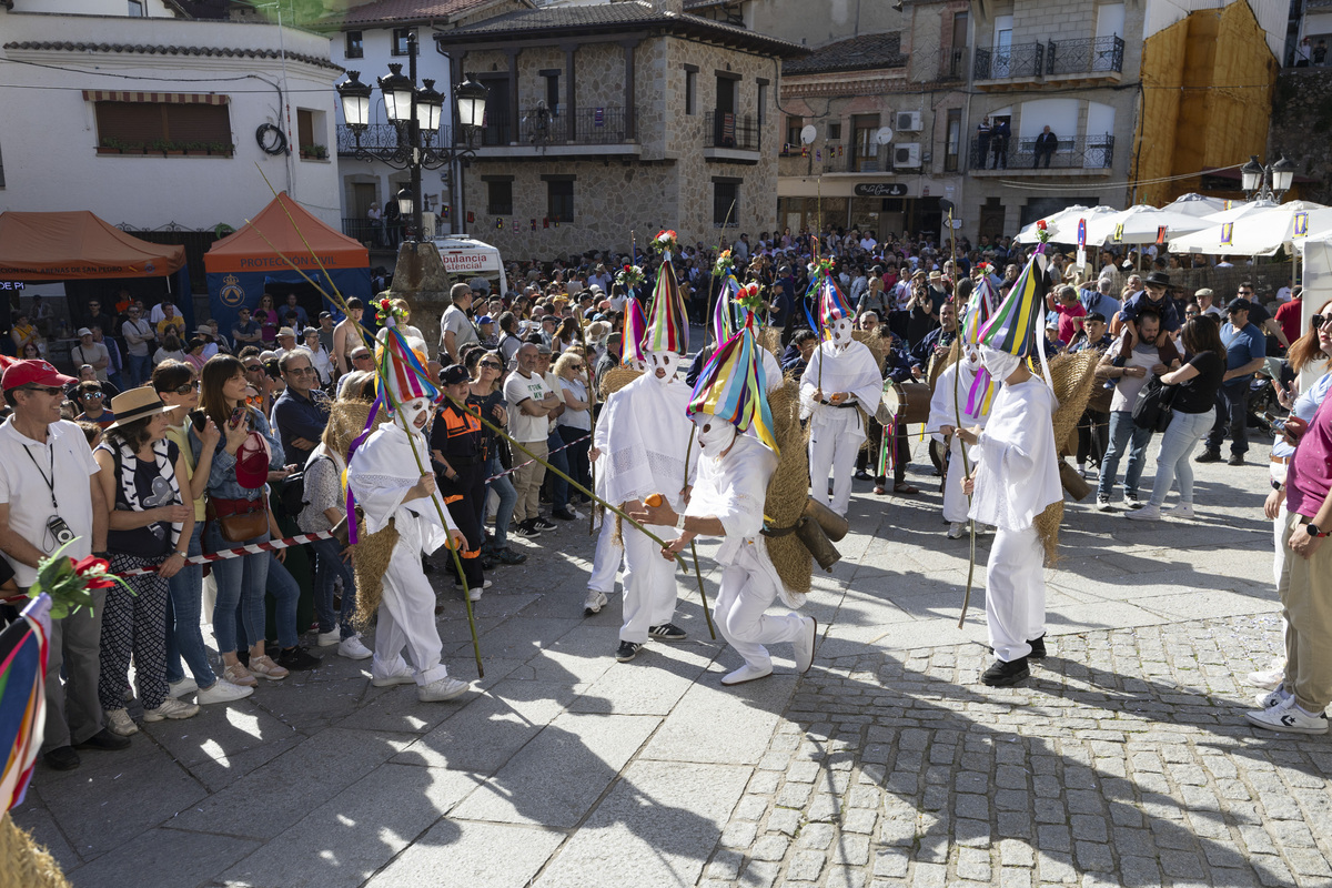 Mascarávila 2024 en Pedro Bernardo.  / ISABEL GARCÍA