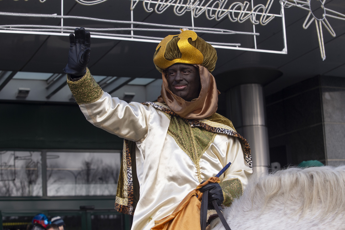 Llegada de los Reyes Magos a caballo, organizado por asociación de las Hervencias.  / ISABEL GARCÍA