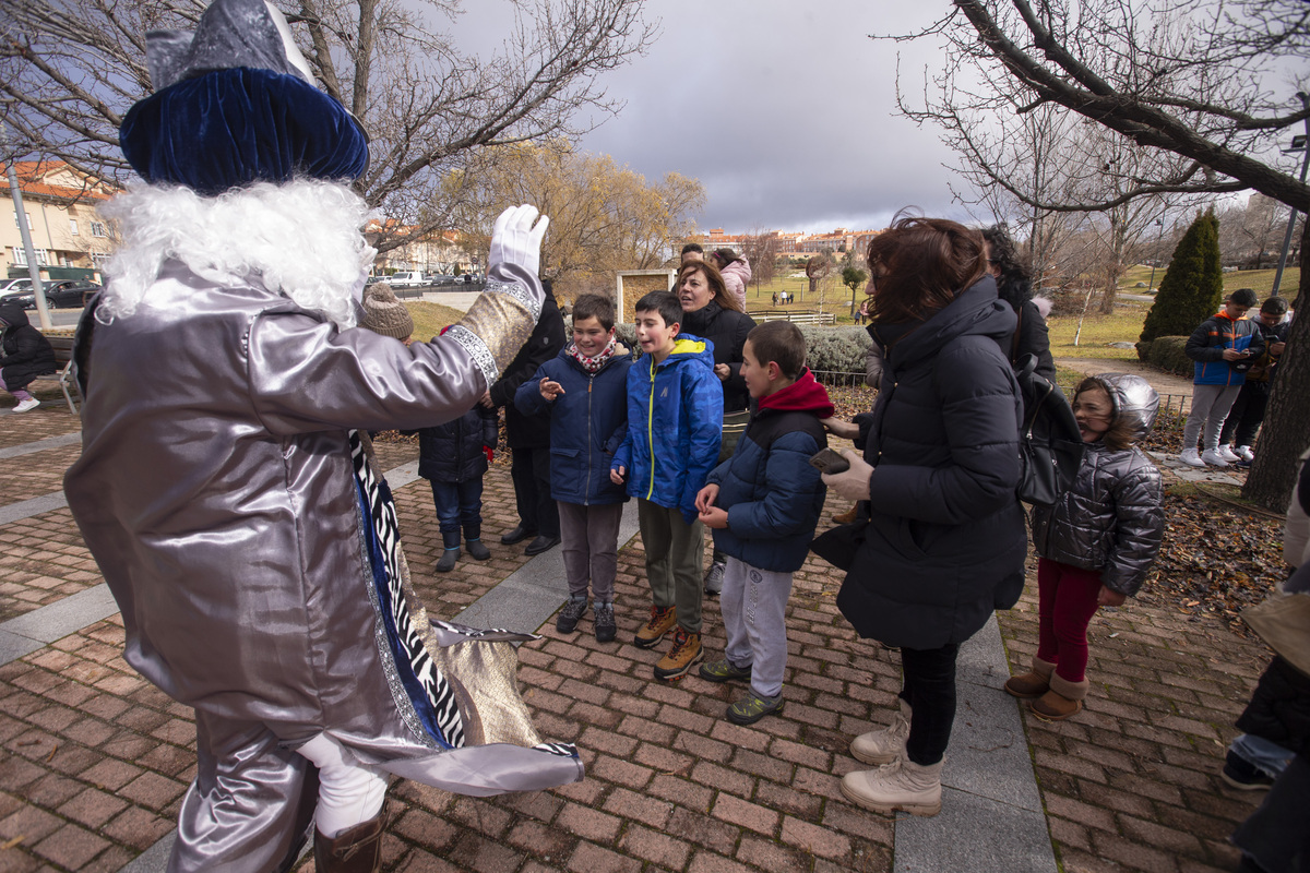 Llegada de los Reyes Magos a caballo, organizado por asociación de las Hervencias.  / ISABEL GARCÍA