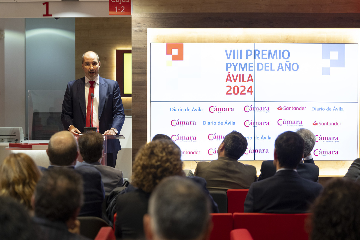 La Cámara de Comercio, Industria
y Servicios de Ávila y el Banco
Santander, en colaboración
con el Diario de Ávila, entregarán
el Premio Pyme y sus accésits
2024.  / ISABEL GARCÍA