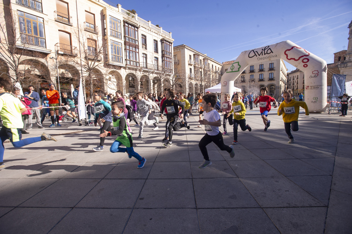 Carrera II Legua Universidad Católica de Ávila. Plaza de Santa Teresa.  / ISABEL GARCÍA